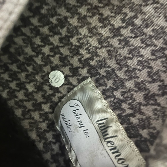 Lululemon jacket - Picture 2 of 6